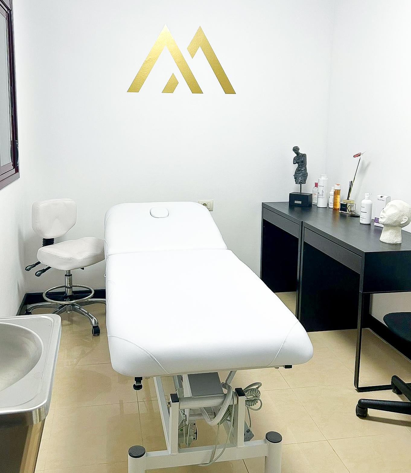 Interior de la clínica de Medicina Estética de la Dra. Angeidi (Ana) Martín Medina en Carretera General Taco - La Cuesta, La Laguna